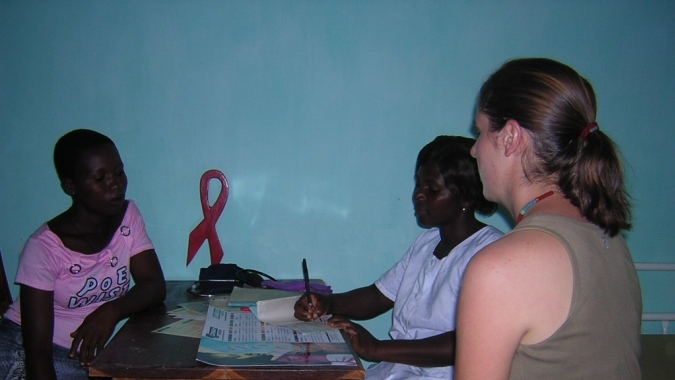 In Togo: Für Jugendaufklärung, Familienplanung, Gesundheit und Bildung