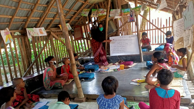 „Es braucht Jahre, um einen Erfolg zu sehen!“ Individuelle Lösungsansätze und ein langer Atem schaffen Perspektiven für ehemalige KinderarbeiterInnen und SchulabbrecherInnen im North 24 Parganas District
