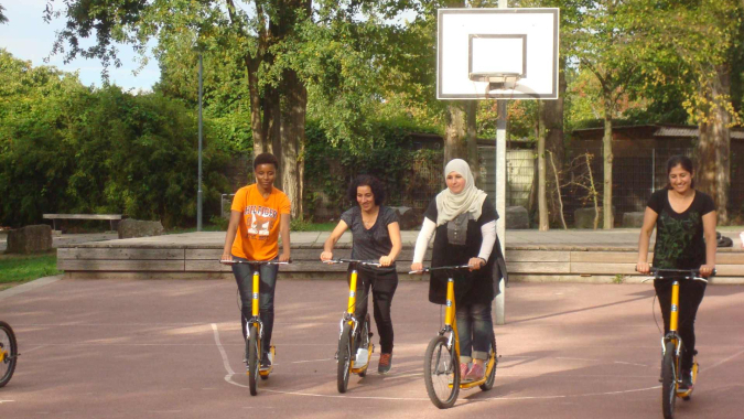 "Ich fahr' Rad": Rad fahren lernen und wieder selbstbestimmt sein