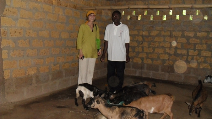 In Togo: Für Kleinkreditprojekte zur Verbesserung der Einkommen von ehrenamtlichen Aufklärern und Aufklärerinnen