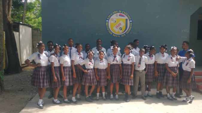 Der Hunger der Kinder in Haiti ist groß – Mahlzeit für Schulkinder