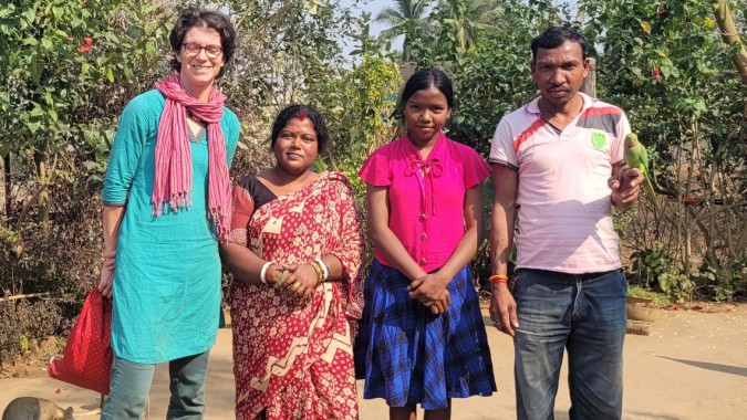 Drei Frauen – drei Schicksale - verbunden durch ihre Wertschätzung von Schulbildung Lebensgeschichtliche Interviews aus dem Adivasi-Gebiet