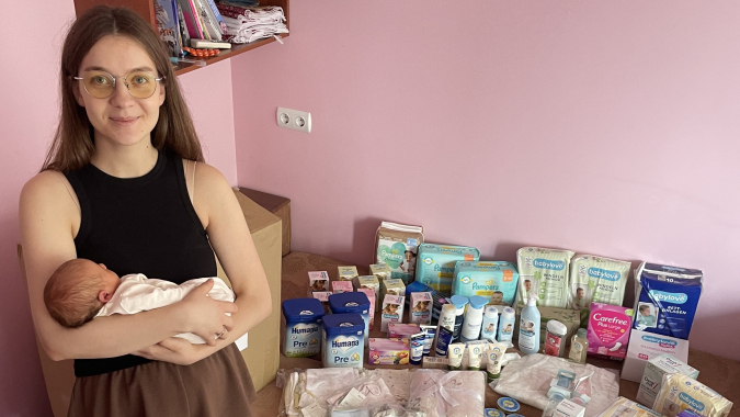 Babyboxen für die Ukraine – Hilfe fürs neue Leben im Krieg