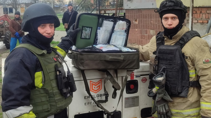 Medizinische Notfallrucksäcke für die Ukraine – Leben retten unter extremen Bedingungen