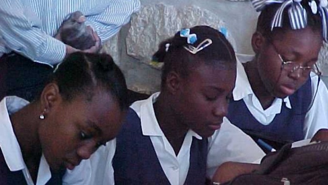 Hilfe für Kinder und Jugendliche in Haiti, im ärmsten Land der westlichen Hemisphäre