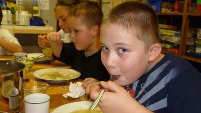 CHILDREN-Mittagstische