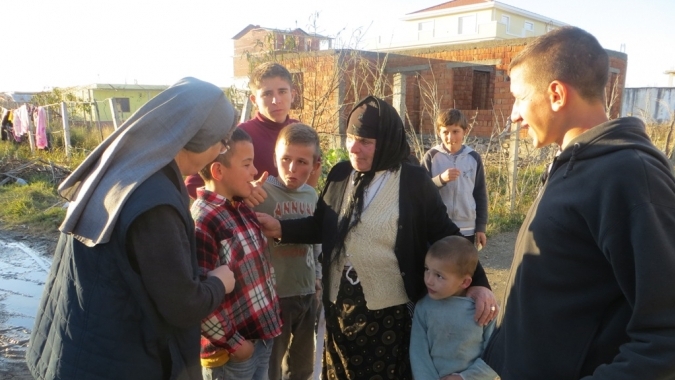 Hilfe für arme Familien in Albanien