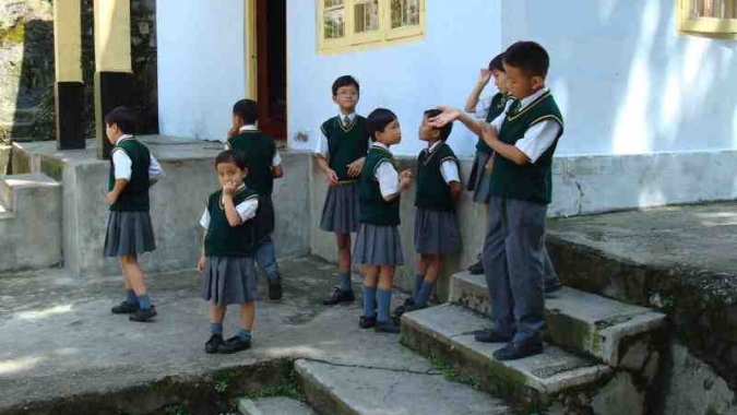 Schulbücher für Tibetan Homes School, Mussoorie