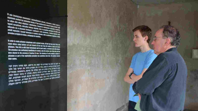 Gegen das Vergessen: Auschwitz-App für Smartphones und Web