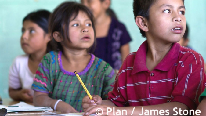 Schulabschluss mit Tele-Unterricht in Guatemala