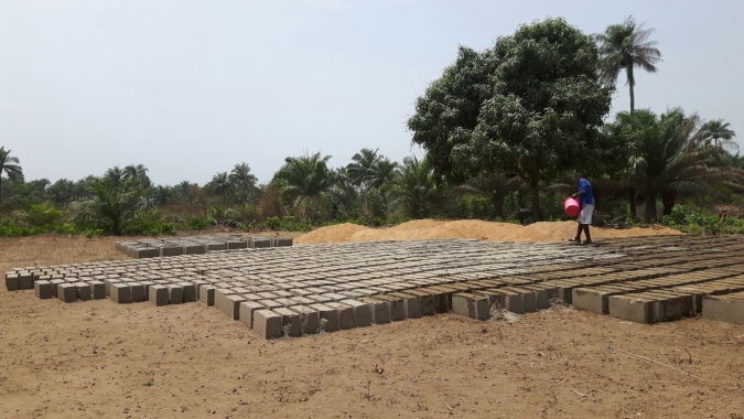 Bildung für die Kinder der Post Ebloa Generation in Sierra Leone und Liberia