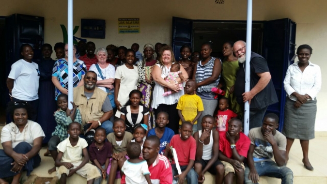 "Hurra, wir dürfen wieder in die Schule!!!" Kindern und Jugendlichen im Bungoma County / Kenia den Besuch einer Schule ermöglichen