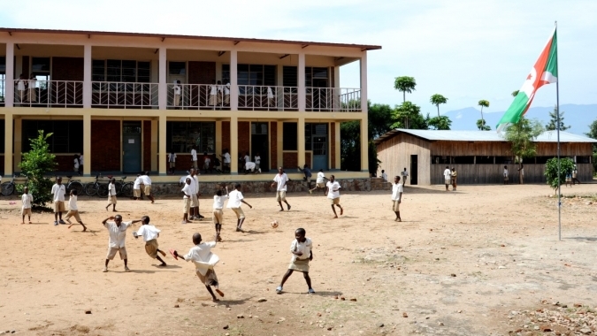 Schule EPCM: Ecole Polyvalente Carolus Magnus