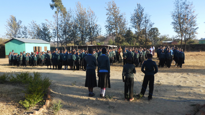 Stockbetten für Waisenheim der LEA Ministry Primary School in Dongobesh / Tansania